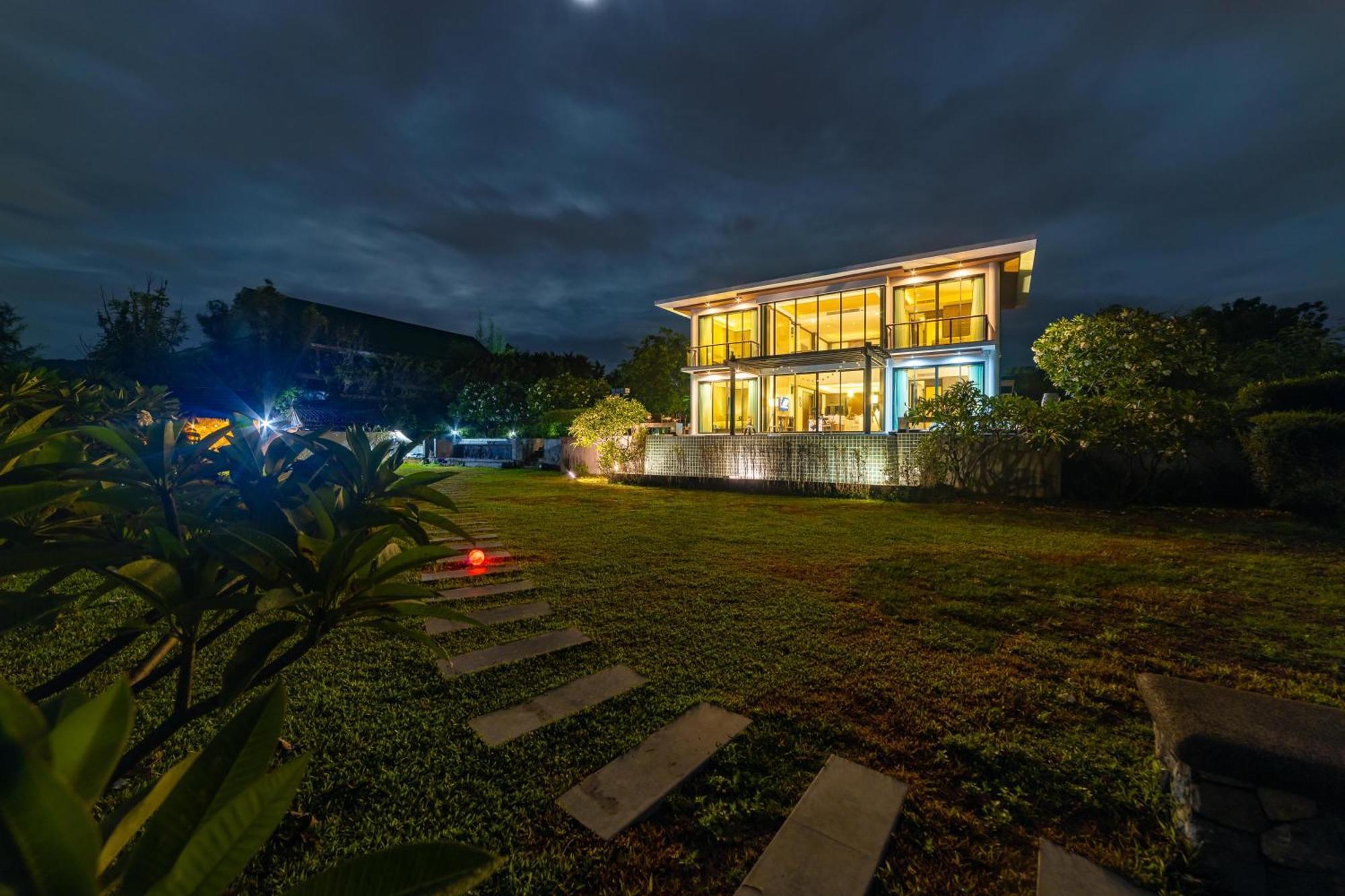 Beachfront Modern 4 Bedroom Pool Villa - Rv HHQ Eksteriør bilde