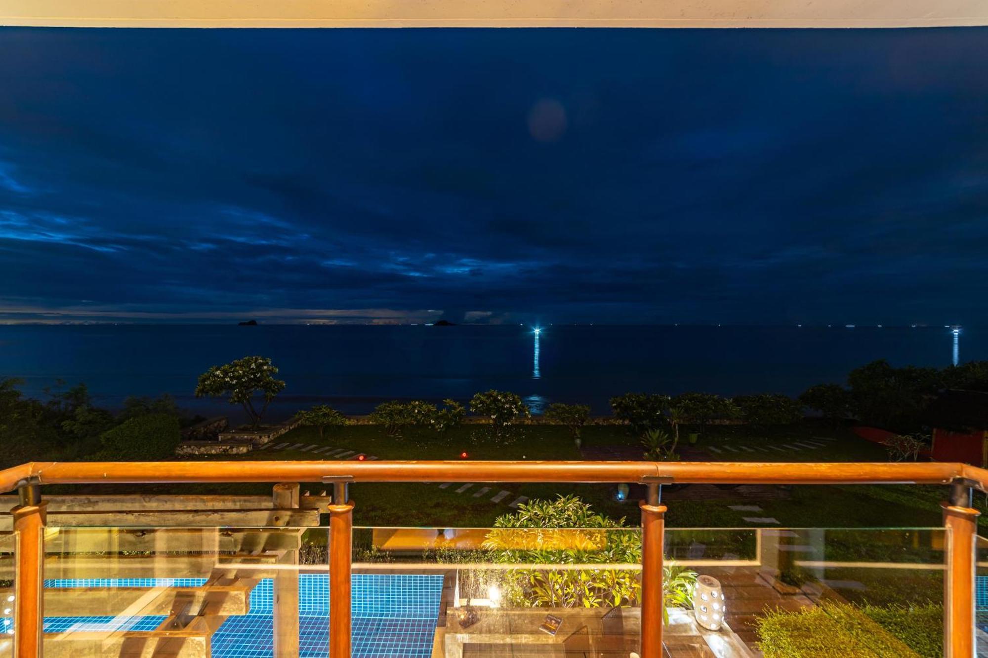 Beachfront Modern 4 Bedroom Pool Villa - Rv HHQ Eksteriør bilde